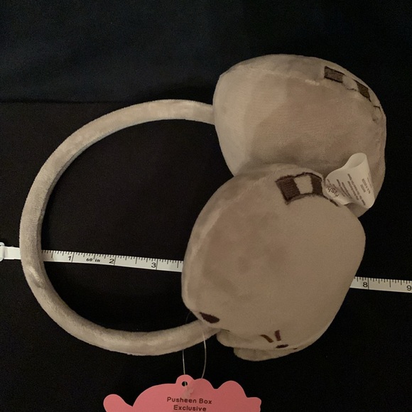 Pusheen puffy plush earmuffs NWT - Picture 5 of 6